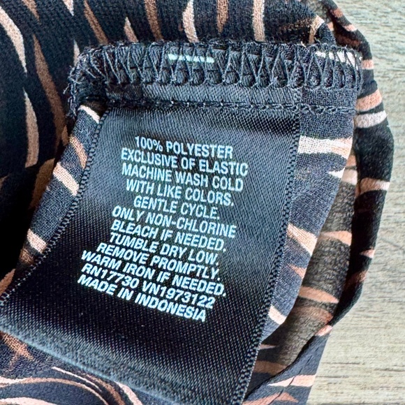 A New Day Black Tan Abstract Print Long Sleeve Blouse Size S - Picture 5 of 8